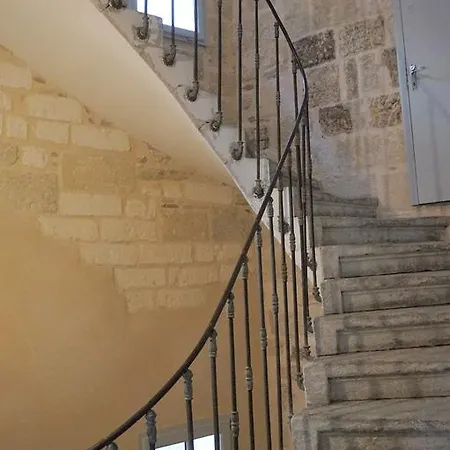 La Du Merle Blanc